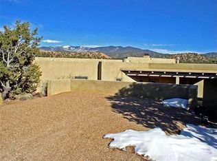 32 Lomas De Tesuque, Santa Fe, NM 87506