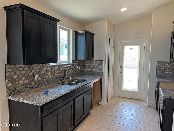 3rd image of 4868 Marisabel Azcarate St