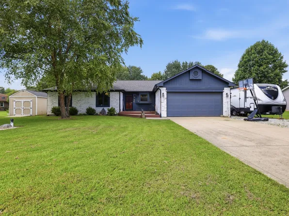 1018 Kingsway Dr, Avon, IN 46123