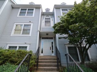 12220 Eagles Nest Ct APT F, Germantown, MD 20874
