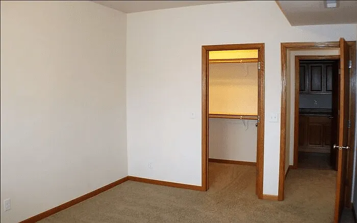 460 Cameron Way — Photo 12