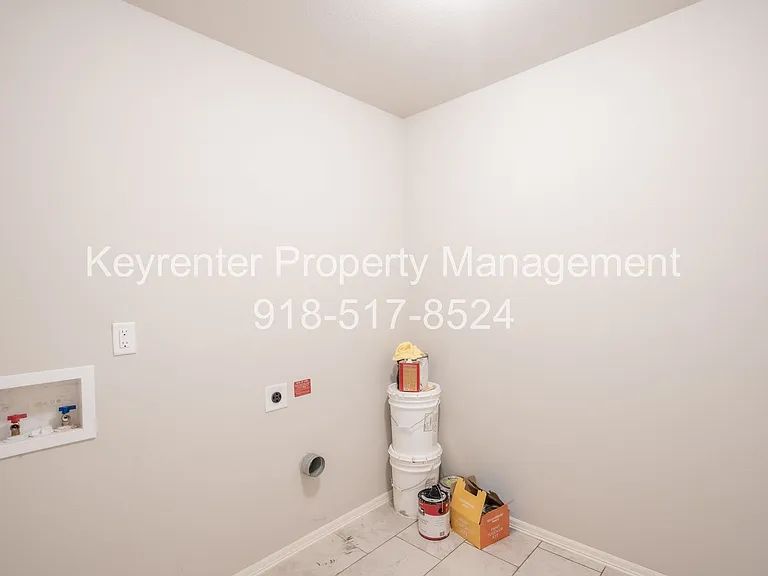 12303 N 130th East Ave — Photo 7