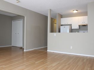 1607 4th St NW #2-BEDROOM, Calgary, AB T2M2Z1