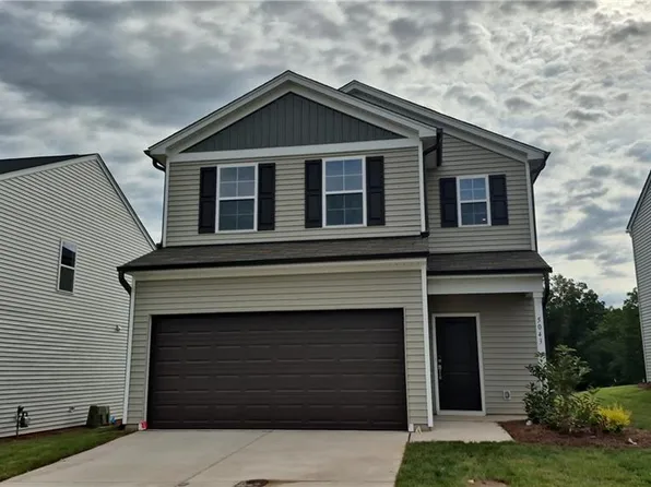 5043 Fallmeade Rd, Kernersville, NC 27284