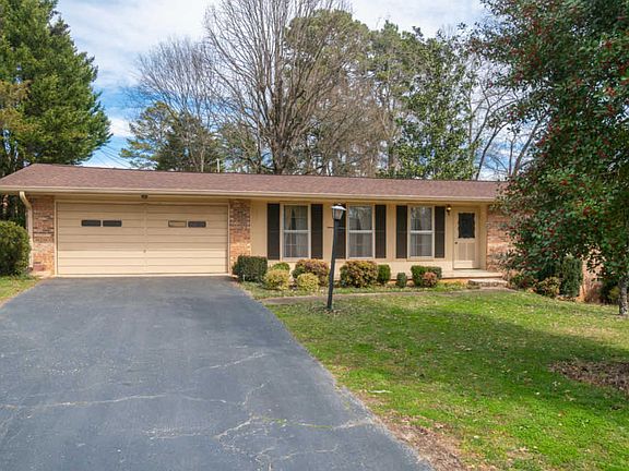 4th image of 4719 Maywood Ln