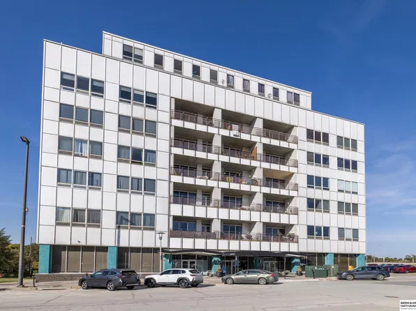 3000 Farnam St, Omaha, NE 68131