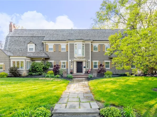 3113 Van Aken Blvd, Shaker Heights, OH 44120
