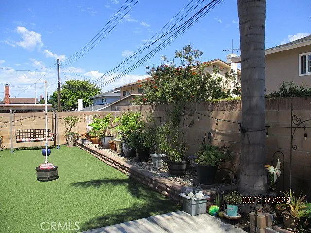 3521 Spencer St — Photo 6