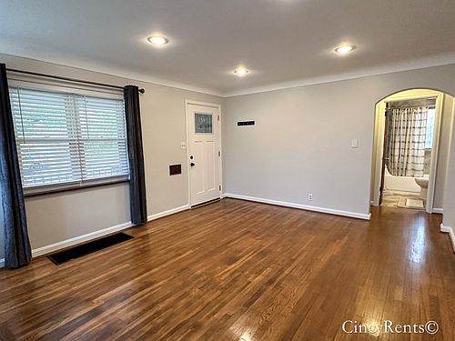 5th image of 4117 Paxton Ave