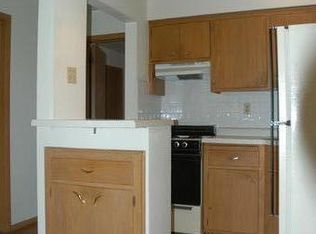 5637 W Valley Forge Dr APT 2, Milwaukee, WI 53213