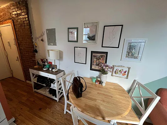 Rented by Best Apartments North Inc | media 21