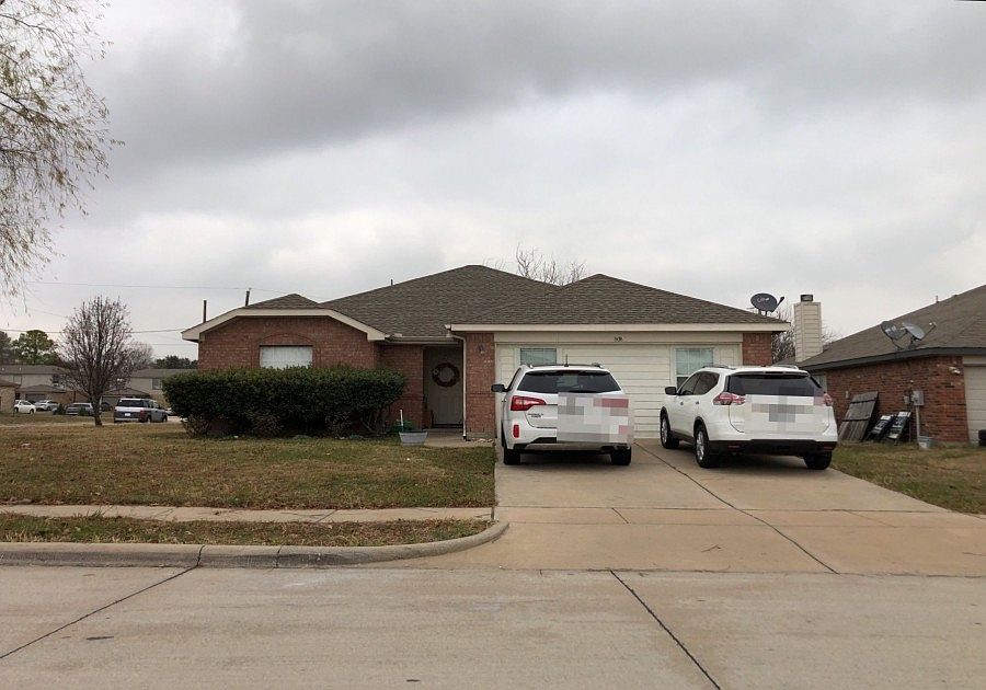 1st image of 808 Canyon Cove Dr