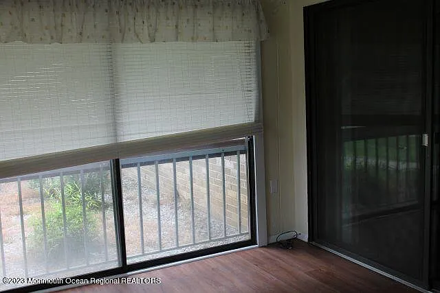 134 Amberly Dr #F — Photo 8