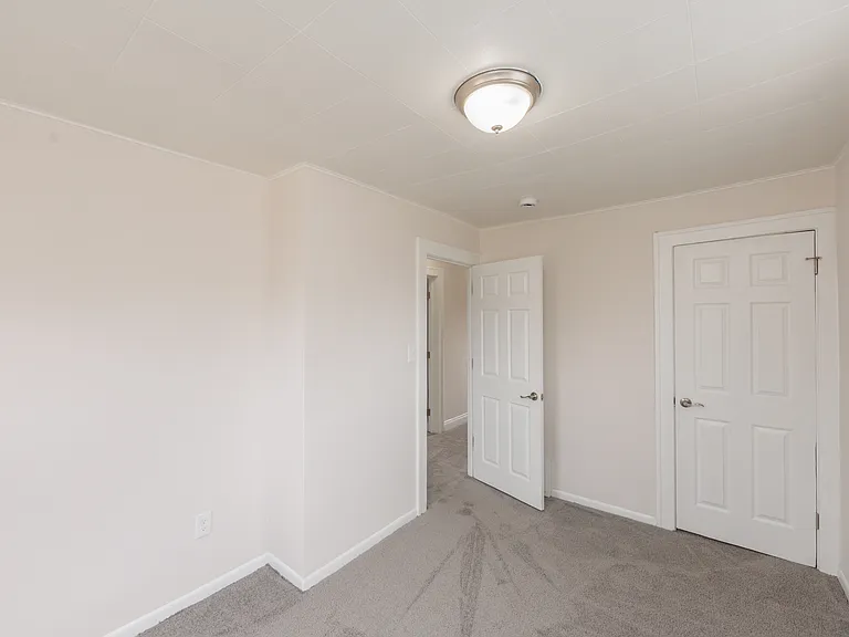 21870 Ball Ave — Photo 10
