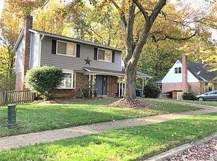 5206 Pommeroy Dr, Fairfax, VA 22032