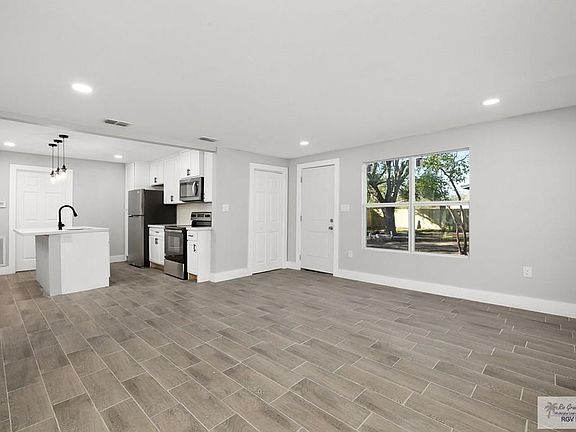 5th image of 513 N J St