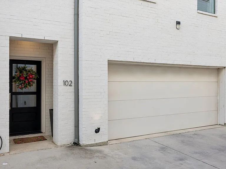 2715 Kimsey Dr #102 — Photo 32