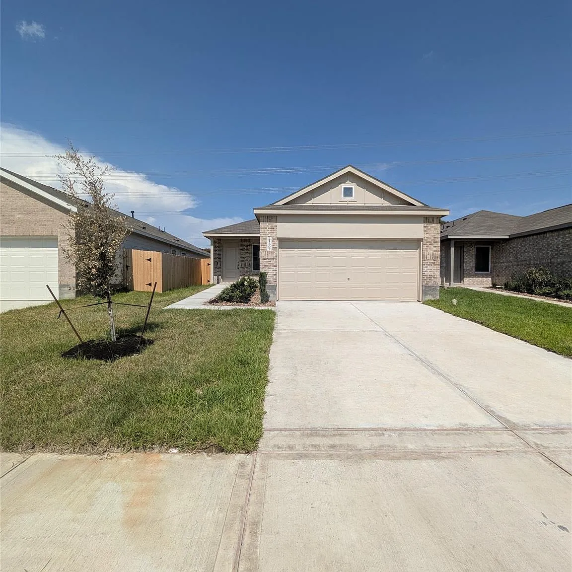 3 bed, 2.0 bath, 1409 sqft, $2,250 — Photo 1