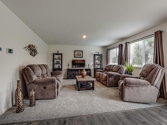 5th image of 17106 W Jenna Ct