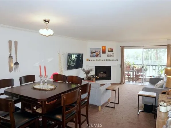 5520 Owensmouth Ave APT 217, Woodland Hills, CA 91367