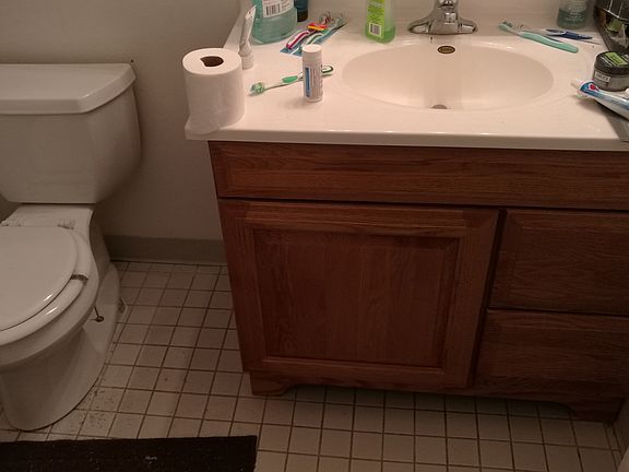 5th image of 935 Westmoreland Dr APT 6