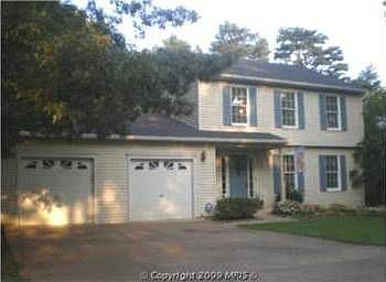 1st image of 40 Briarwood Dr