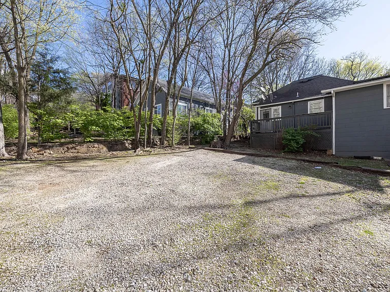 349 N Rollston Ave — Photo 31