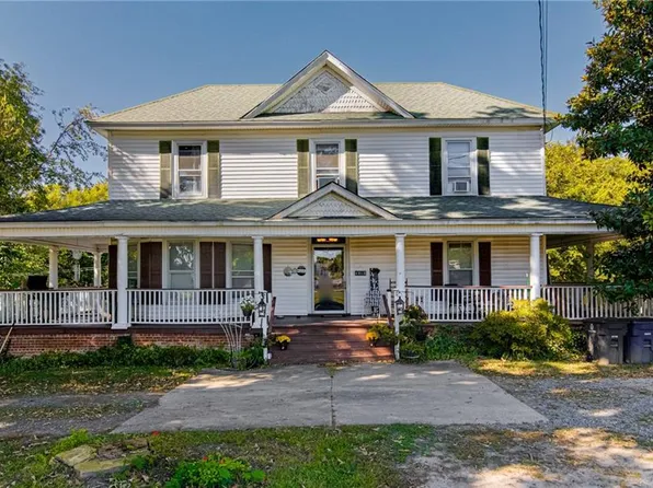 4968 Old Walkertown Rd, Winston Salem, NC 27105