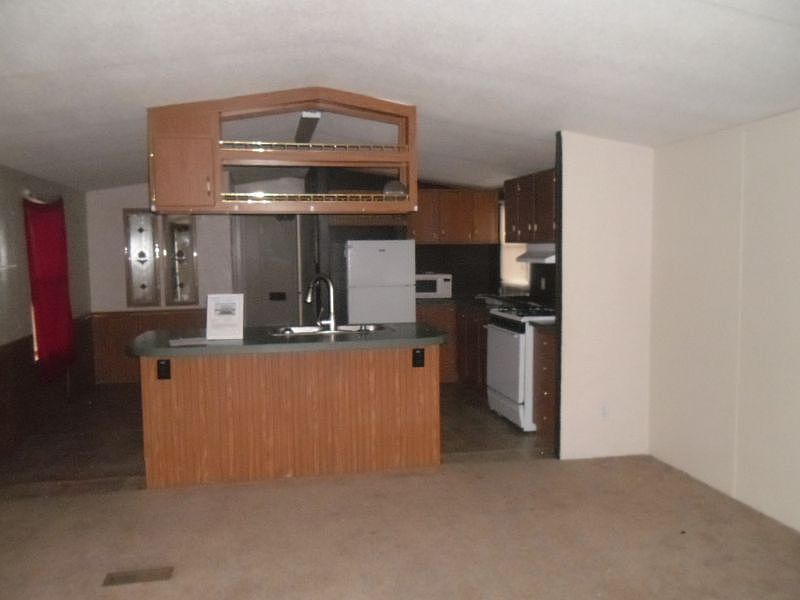 2nd image of 345 Sierra Cir