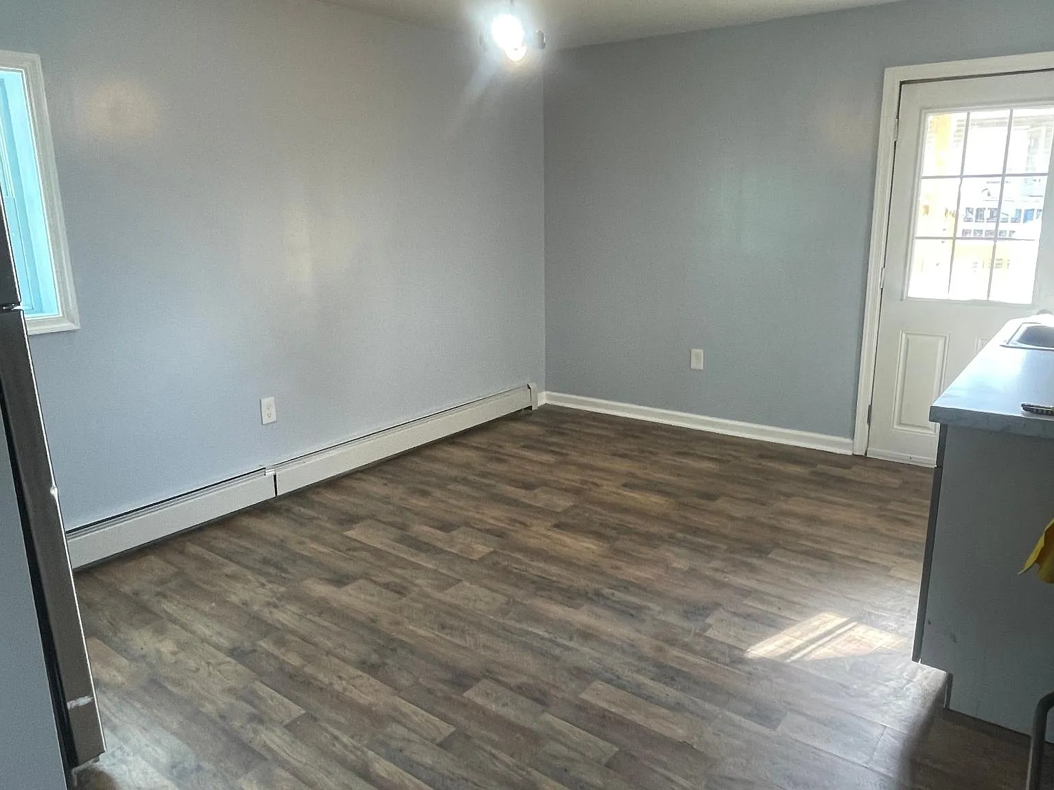 838 Moosic St — Photo 4
