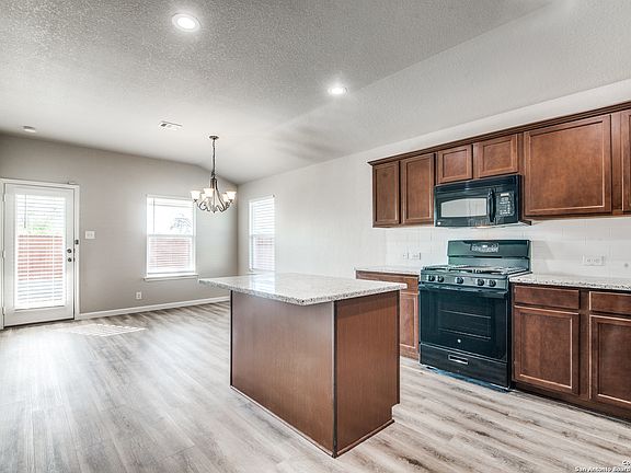 5th image of 2874 Oakdell Trail