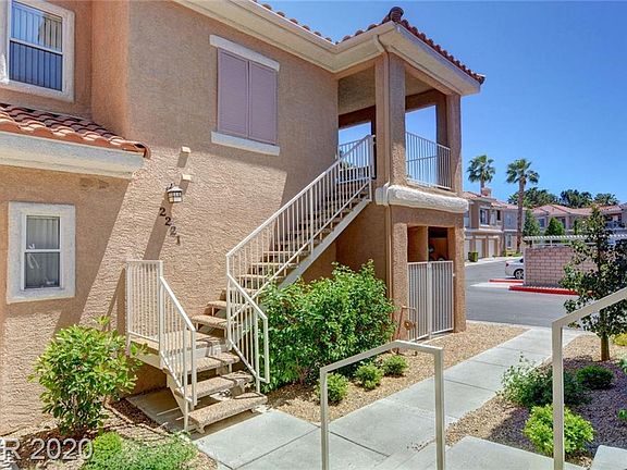3rd image of 251 S Green Valley Pkwy Unit 2221