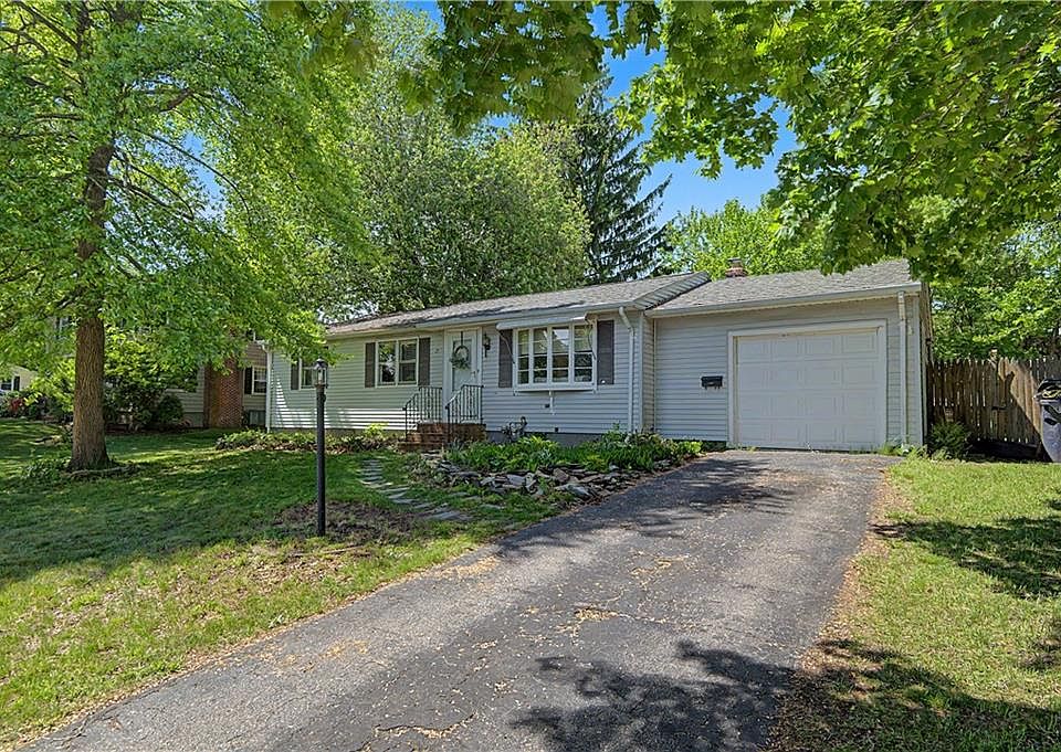 1st image of 25 Walker Rd