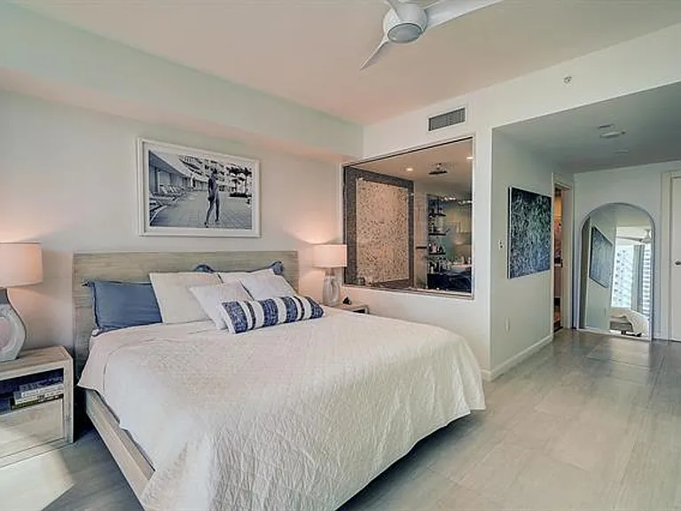 200 Biscayne Blvd #1408 — Photo 5