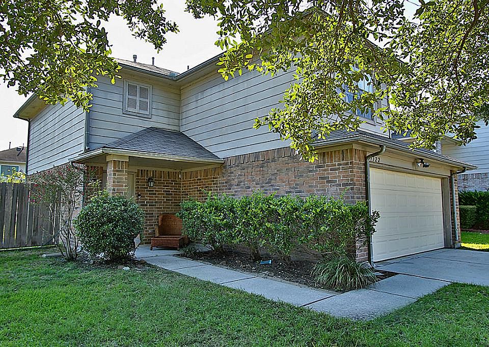 1st image of 1122 Willow West Dr
