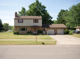 1324 Van Auken St SE, Grand Rapids, MI 49508