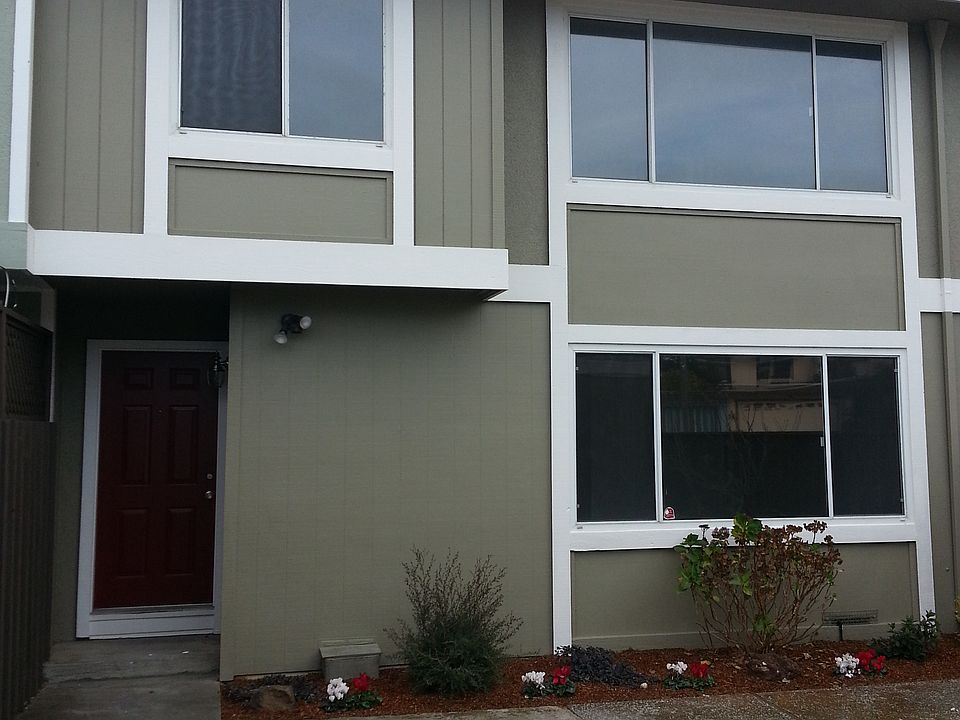 1st image of 2555 Adams Ct