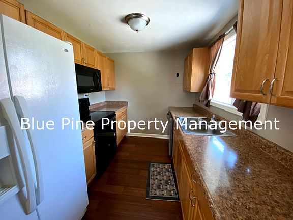 5th image of 1095 Lovejoy St