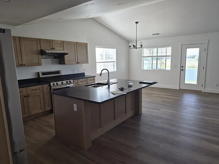 5434 Apple Rose Ln — Photo 3