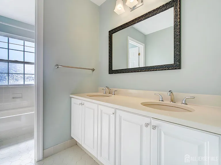 8 Mulberry Ct — Photo 18