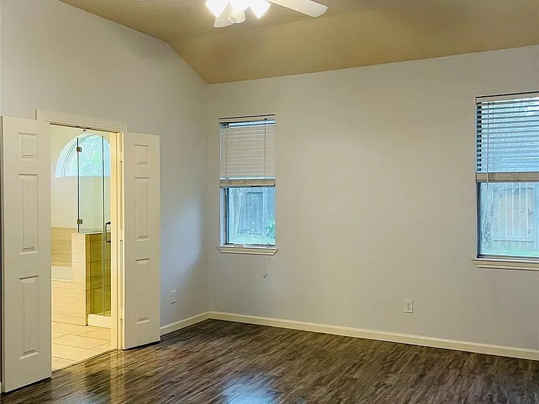 20910 Medallion Pointe Dr — Photo 10