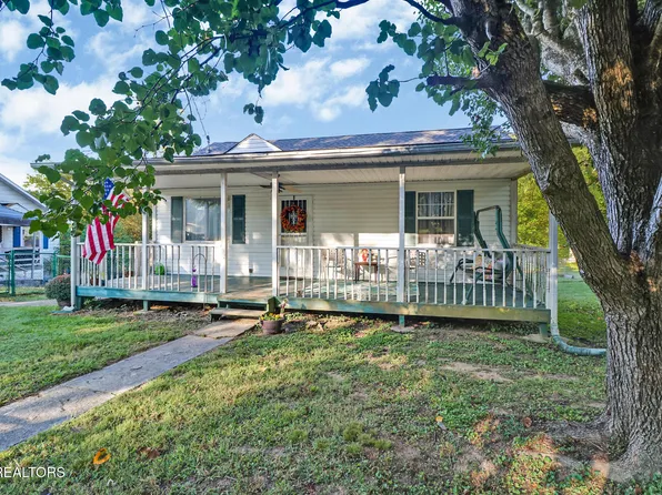 249 Morning Dr, Harriman, TN 37748