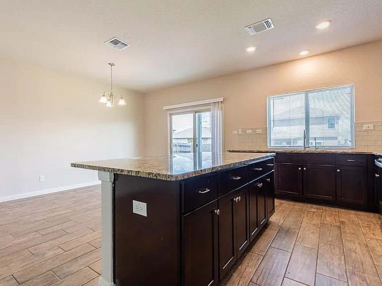 746 Farmers Dell St — Photo 15