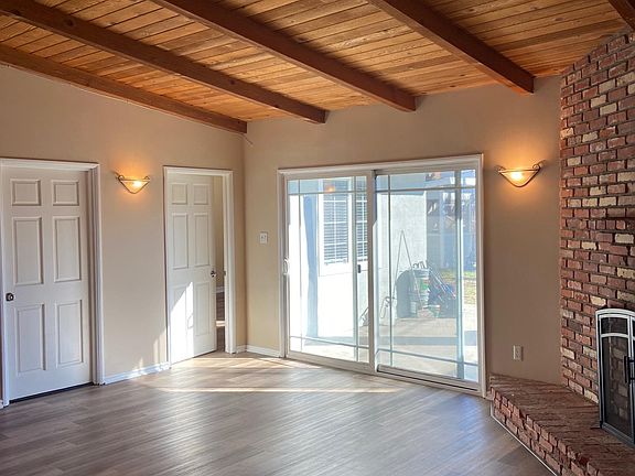 5th image of 530 Frances St