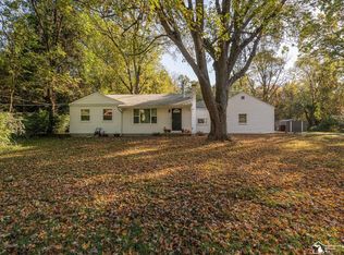 7718 Secor Rd, Lambertville, MI 48144