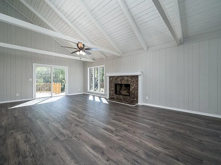4079 Dunnington Dr — Photo 10