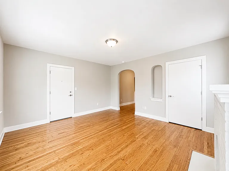 835 East Dr — Photo 6