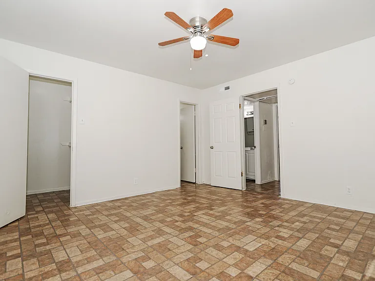 Westwood — Photo 10