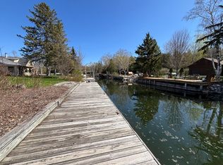 4244 Island Circle Dr, Sturgeon Bay, WI 54235