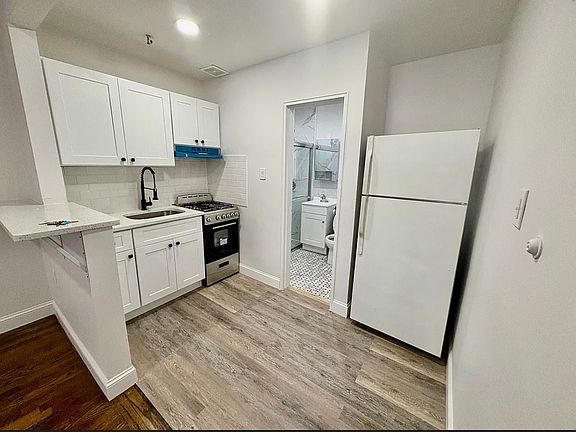 4th image of 5417 5th Ave APT 2F